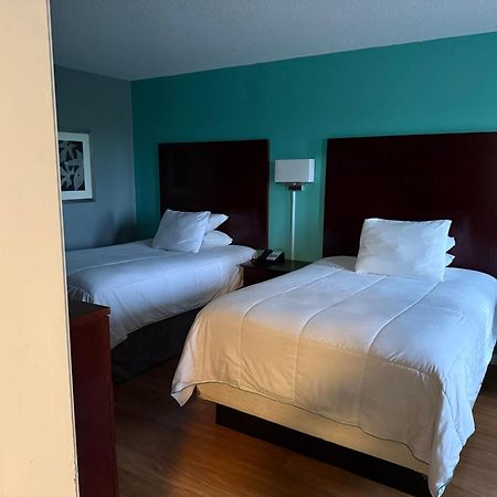 Americas Best Value Inn And Suites Blytheville Esterno foto